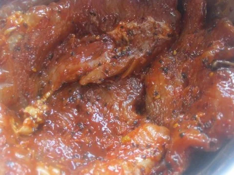 Rezept: Würzig marinierte Putensteaks mit gebratenem Spargel Bild Nr. 4 Würzig marinierte Putensteaks mit gebratenem Spargel - Rezept - Bild Nr. 4