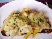 Spargelbrot überbacken - Rezept