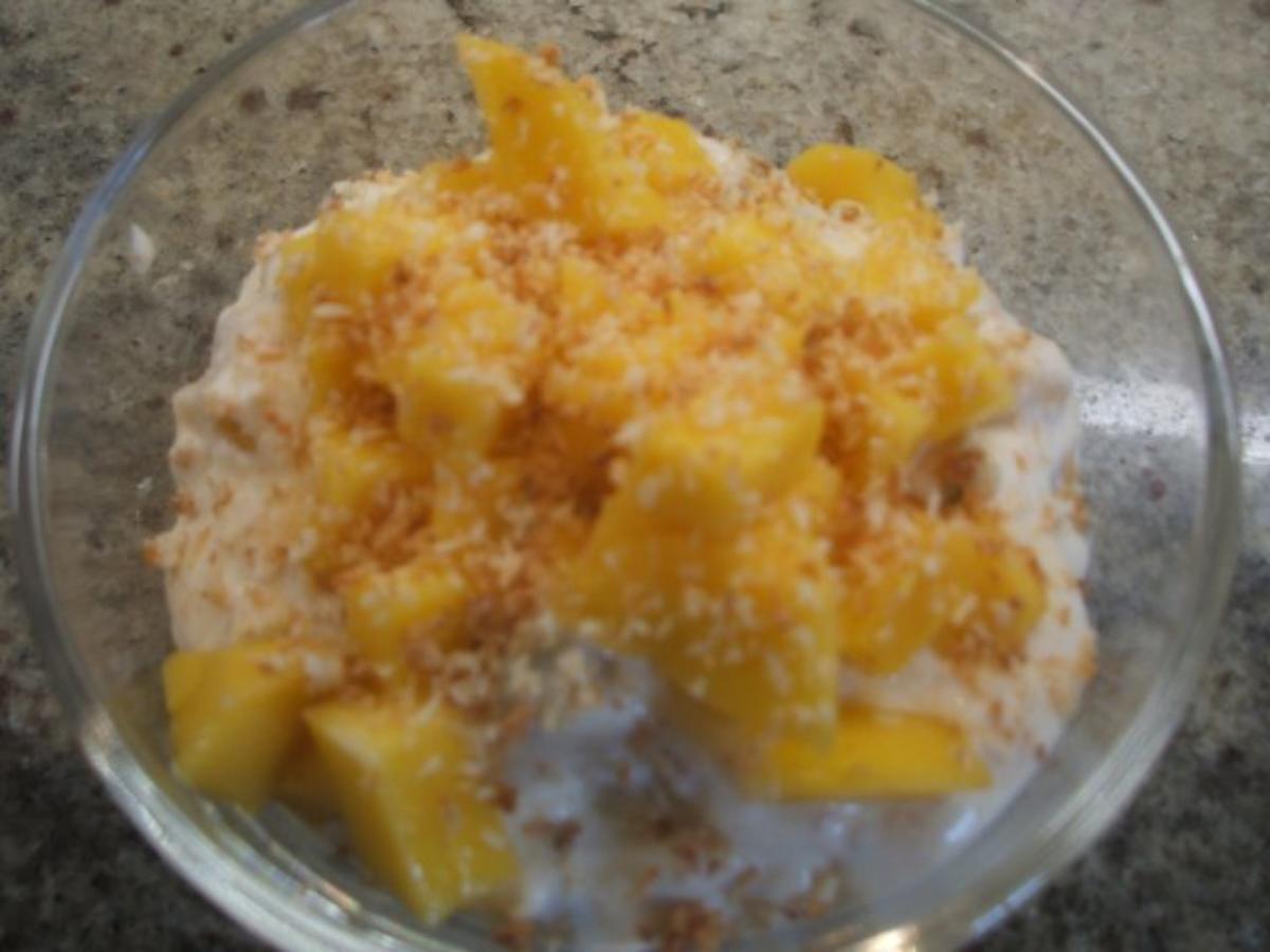 Dessert: Mango-Maracuja-Quark mit Kokos - Rezept