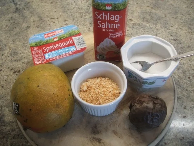 Dessert: Mango-Maracuja-Quark mit Kokos - Rezept - Bild Nr. 3