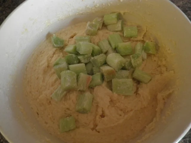 Kleiner Kokos - Rhabarber - Kuchen - Rezept - Bild Nr. 3