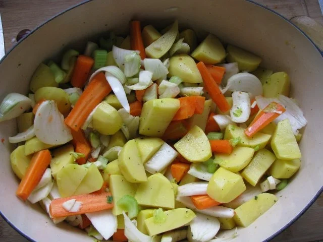 Rezept: Wild: Mariniertes Kaninchen auf Gemüsebett Bild Nr. 3 Wild: Mariniertes Kaninchen auf Gemüsebett - Rezept - Bild Nr. 3