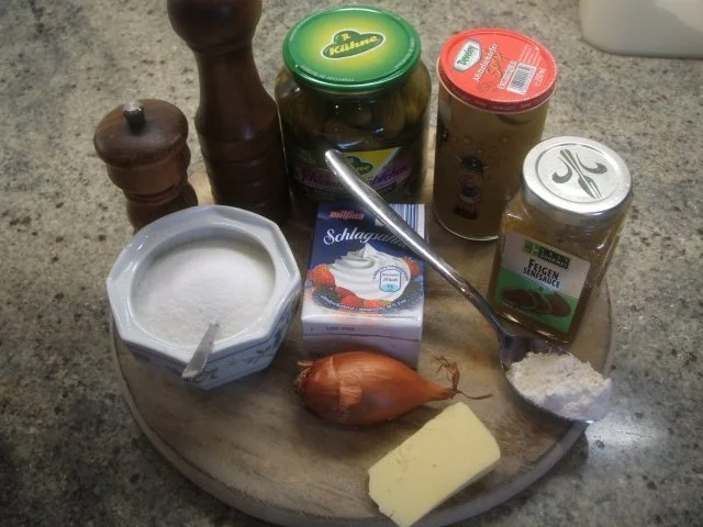 Soßen: Senfsoße mit sauren Gurken - Rezept - Bild Nr. 2