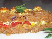 Geschichteter Hackbraten mit Paprika-Feta-Füllung - Rezept