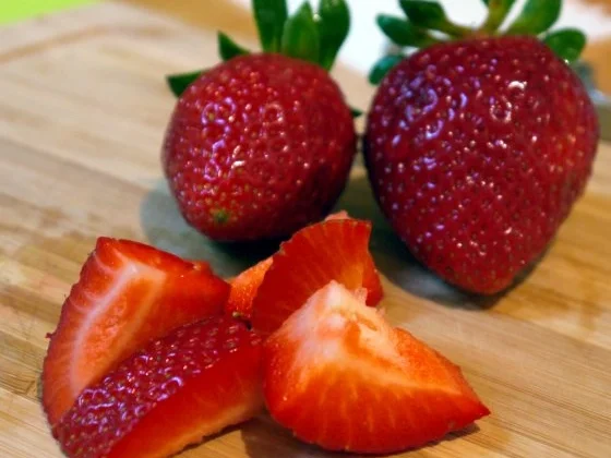 Gurken-Erdbeer-Salat - Rezept - Bild Nr. 5