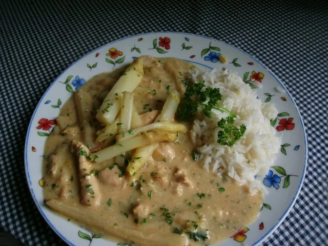 Hähnchenbrustfilet in Spargelsosse - Rezept