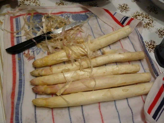 Rezept: Spargelsalat mit Zitronen-Olivenöl-Dressing Bild Nr. 2 Spargelsalat mit Zitronen-Olivenöl-Dressing - Rezept - Bild Nr. 2