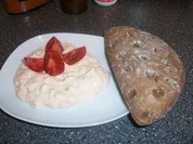 Knoblauch-Paprika-Quarkaufstrich - Rezept