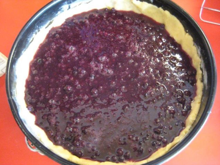 Heidelbeerkuchen fruchtig und sehr lecker 26er Springform - Rezept mit ...