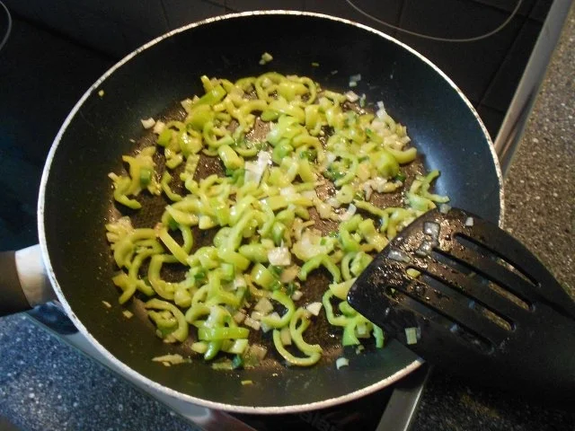 Rezept: menemen türkische Eierspeise (vegetarisch) Bild Nr. 3 menemen türkische Eierspeise (vegetarisch) - Rezept - Bild Nr. 3