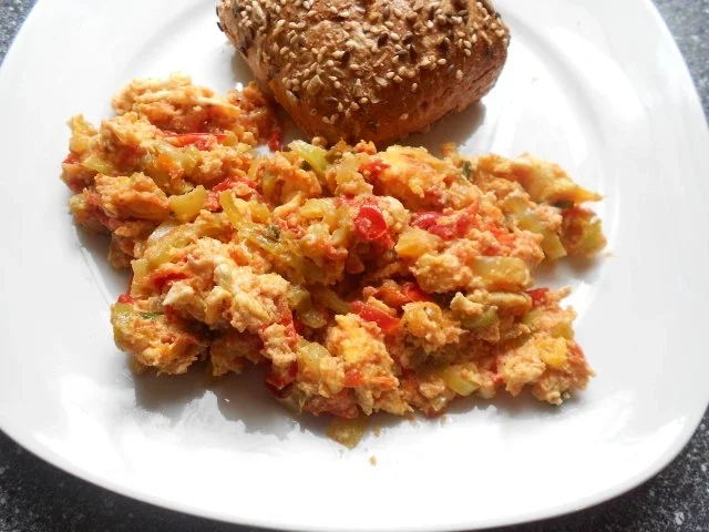 Rezept: menemen türkische Eierspeise (vegetarisch) Bild Nr. 10 menemen türkische Eierspeise (vegetarisch) - Rezept - Bild Nr. 10