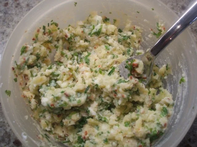 Rezept: Kartoffeln: Gefüllte Kartoffeln Bild Nr. 7 Kartoffeln: Gefüllte Kartoffeln - Rezept - Bild Nr. 7