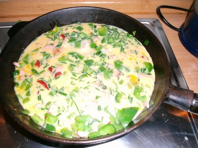 Rührei mit Kasseler , jungen Zwiebeln und Paprika - Rezept - Bild Nr. 5