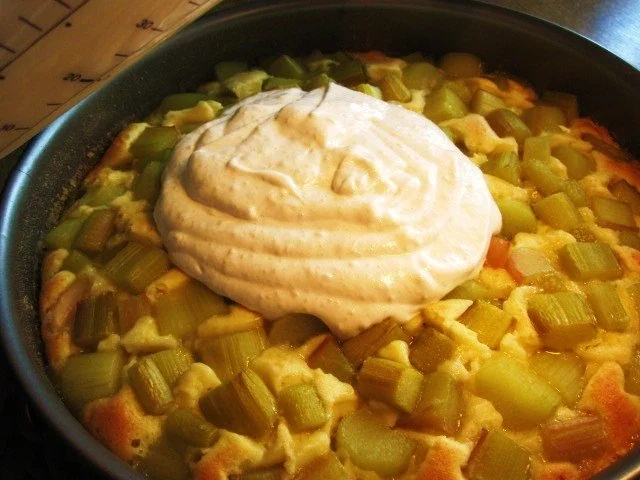 Rezept: Rhabarberkuchen mit Mandel-Baiser ... Bild Nr. 6 Rhabarberkuchen mit Mandel-Baiser ... - Rezept - Bild Nr. 6