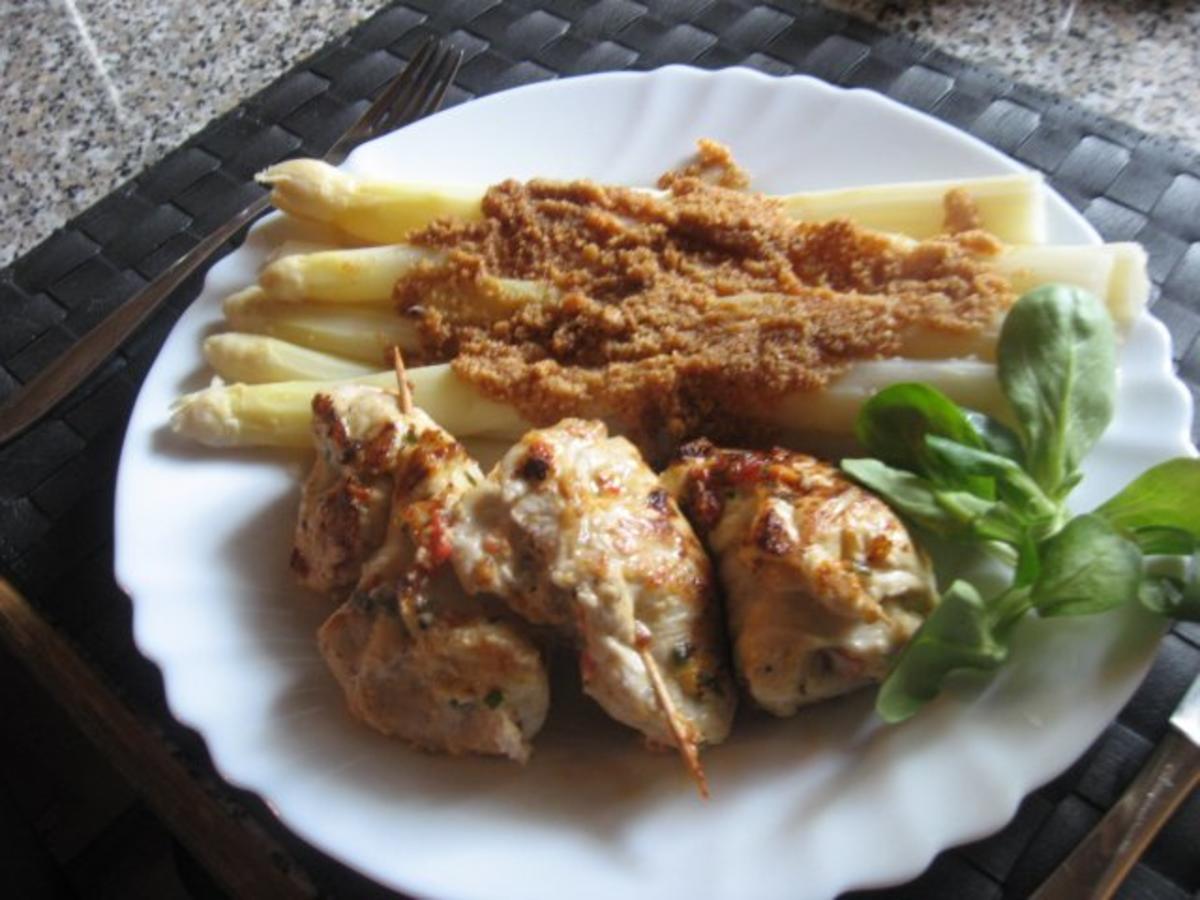 Putenröllchen mit Spargel - Rezept