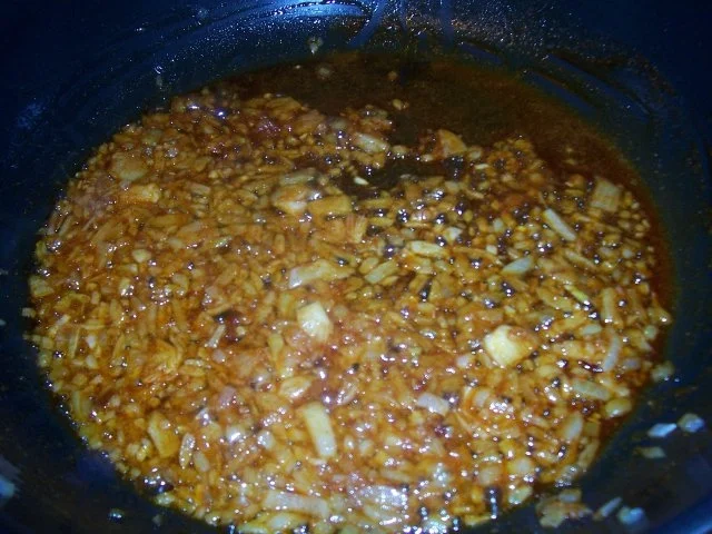 Kohlrouladen mit Rinderhack auf einem Bett von Rahmkohl - Rezept - Bild Nr. 4