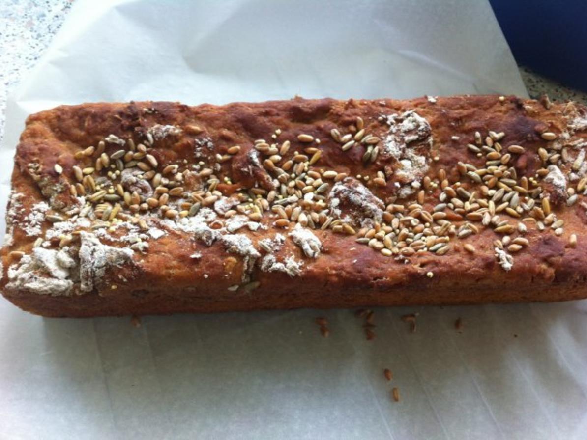 Hafer - Quark - Brot - Rezept mit Bild - kochbar.de