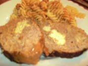 Hackbraten mit Weichkäsefüllung - Rezept