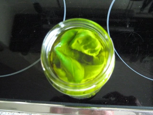 Rezept: Basilikumöl Bild Nr. 2 Basilikumöl - Rezept - Bild Nr. 2