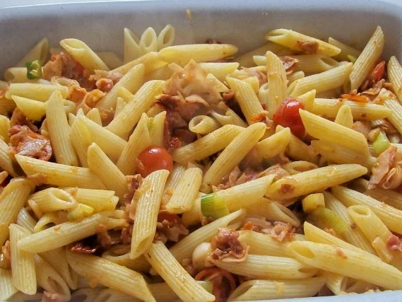 Rezept: Nudel-Spinat-Auflauf mit Käse-Blätterteig-Kruste Bild Nr. 5 Nudel-Spinat-Auflauf mit Käse-Blätterteig-Kruste - Rezept - Bild Nr. 5