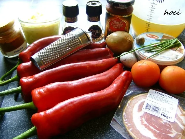 Rezept: Paprika- Mascarponesüppchen mit einer sahnigen Speckinsel Bild Nr. 2 Paprika- Mascarponesüppchen mit einer sahnigen Speckinsel - Rezept - Bild Nr. 2