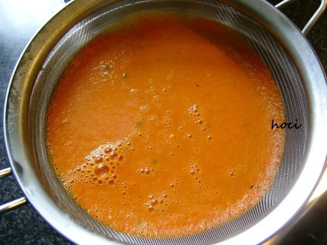 Rezept: Paprika- Mascarponesüppchen mit einer sahnigen Speckinsel Bild Nr. 16 Paprika- Mascarponesüppchen mit einer sahnigen Speckinsel - Rezept - Bild Nr. 16