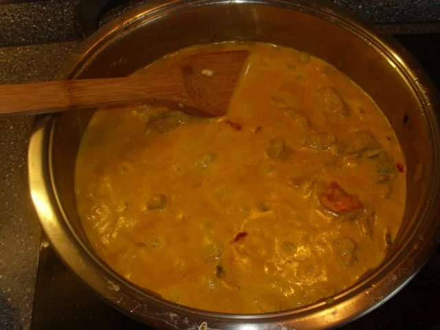 Putengeschnetzeltes mit Paprika, Pfirsich und Curry - Rezept - Bild Nr. 5