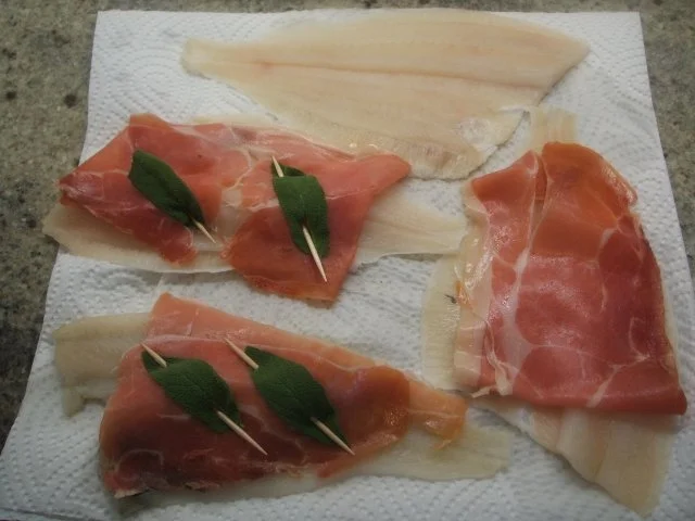 Rezept: Fisch: Scholle - Saltimbocca di passera di mare Bild Nr. 3 Fisch: Scholle - Saltimbocca di passera di mare - Rezept - Bild Nr. 3