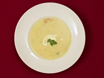 Kartoffel-Lauch-Suppe mit frischen Nordseekrabben (Robert Treutel) - Rezept