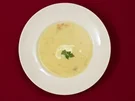 Rezept: Kartoffel-Lauch-Suppe mit frischen Nordseekrabben (Robert Treutel) Kartoffel-Lauch-Suppe mit frischen Nordseekrabben (Robert Treutel) - Rezept