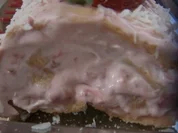 Bisquitrolle Erdbeer-Schmand + Cocos-Raspeln zu Muttertag, Taufe, Hochzeit, Geburtstag... - Rezept