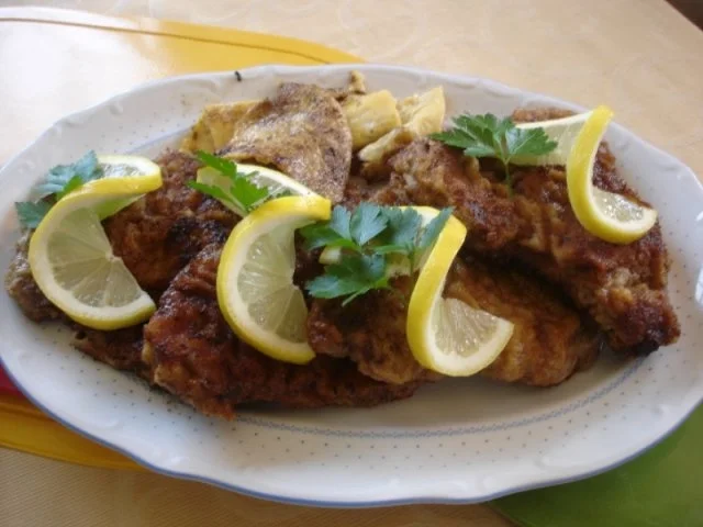 Paniertes Rindersteak mit Spargel, Kartoffelrollen und zerlassener Butter - Rezept - Bild Nr. 14