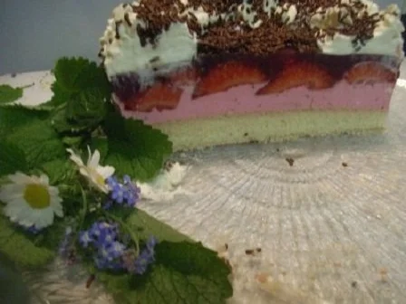 Erdbeer-Herz-Torte, schnell und lecker - Rezept - Bild Nr. 2