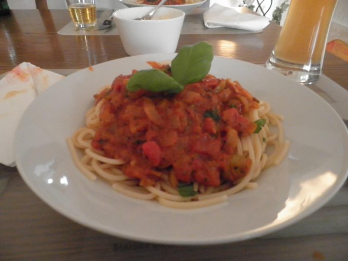 spaghetti napoli - Rezept