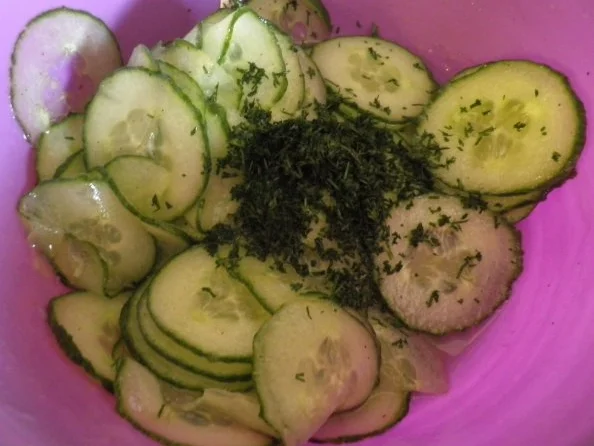 Rezept: Gurkensalat ... Bild Nr. 4 Gurkensalat ... - Rezept - Bild Nr. 4