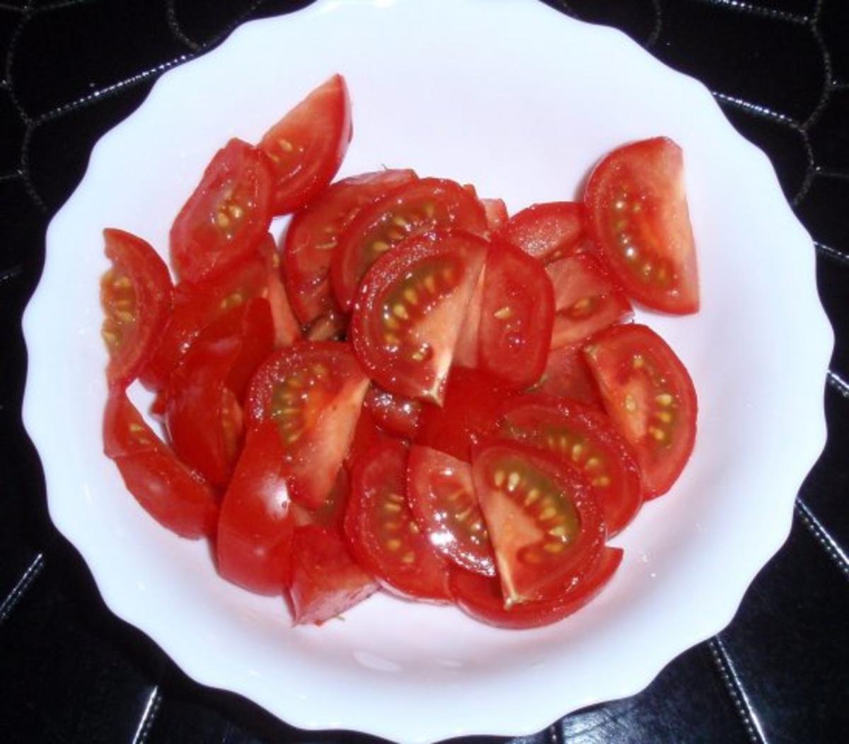 Spargel im Kartoffelmantel mit Tomatensalat - Rezept - Bild Nr. 5