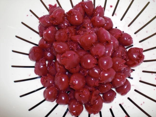 Schoko-Kirsch-Kuchen mit einem Guss, - Rezept - Bild Nr. 3