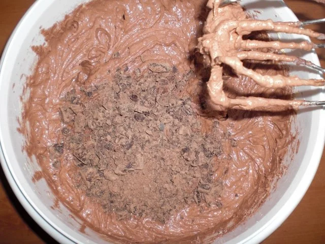 Schoko-Kirsch-Kuchen mit einem Guss, - Rezept - Bild Nr. 6