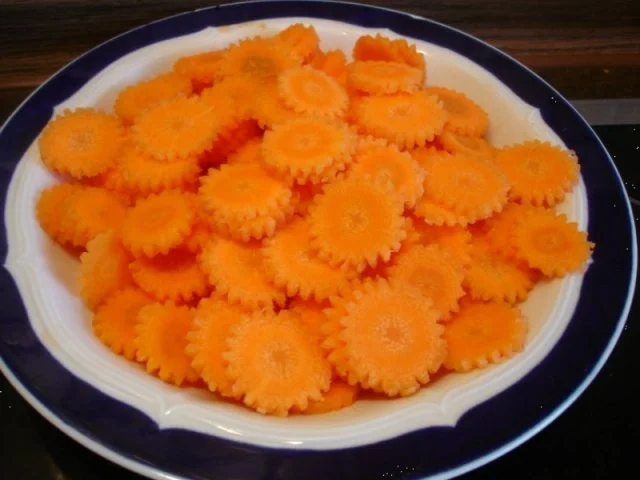 Rezept: Möhrenblütengemüse mit Zwiebeln Bild Nr. 5 Möhrenblütengemüse mit Zwiebeln - Rezept - Bild Nr. 5