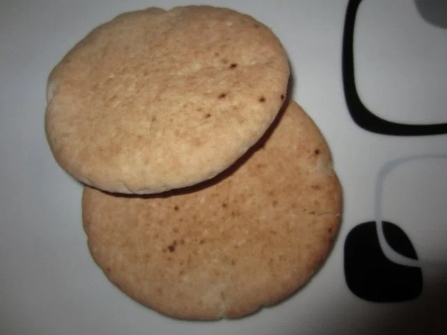 Pita mit Würstle-Paprika-Zucchini-Curry-Mix - Rezept - Bild Nr. 6