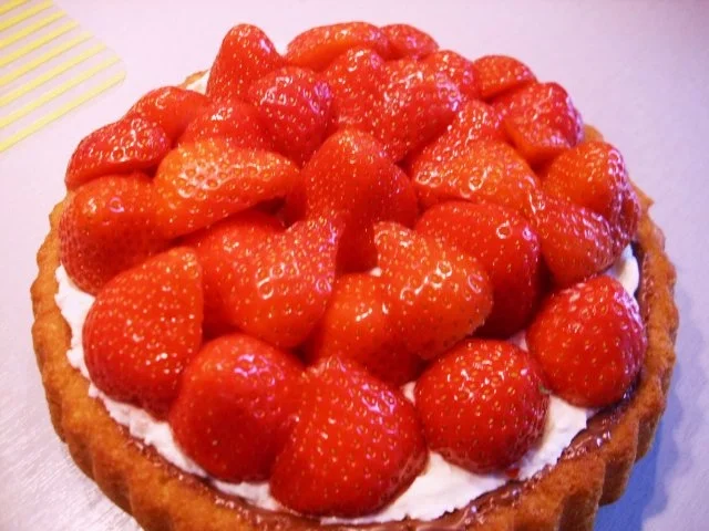 Rezept: Erdbeertorte Bild Nr. 4 Erdbeertorte - Rezept - Bild Nr. 4