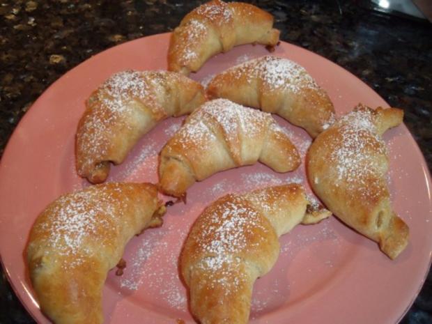 Bratapfel-Hörnchen; süßes Gebäck mit Hefeteig - Rezept - kochbar.de