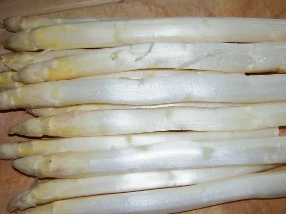 Rezept: Weiß-grüner Spargel-Kartoffel-Auflauf Bild Nr. 2 Weiß-grüner Spargel-Kartoffel-Auflauf - Rezept - Bild Nr. 2