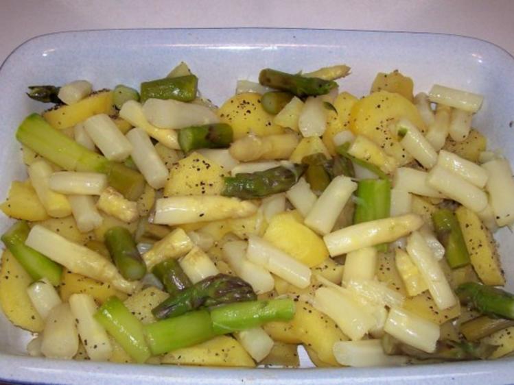 Weiß-grüner Spargel Kartoffel Auflauf - einfach - 146 kcal/100g