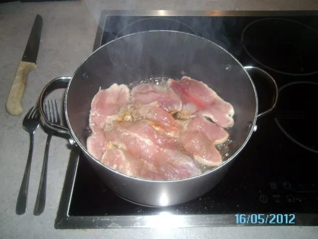 Rezept: Zwiebelfleisch mit Spiralen Bild Nr. 3 Zwiebelfleisch mit Spiralen - Rezept - Bild Nr. 3