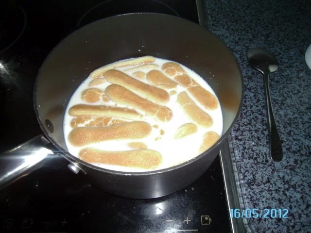 Rezept: BABYNAHRUNG: Apfelbrei mit Biskotten Bild Nr. 2 BABYNAHRUNG: Apfelbrei mit Biskotten - Rezept - Bild Nr. 2