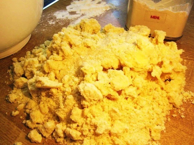 Rezept: Rhabarber-Prasselkuchen ... Bild Nr. 2 Rhabarber-Prasselkuchen ... - Rezept - Bild Nr. 2