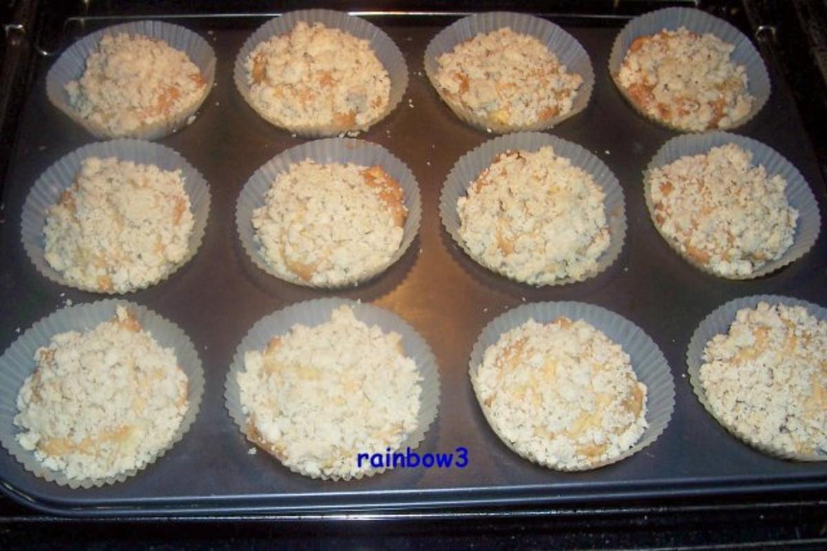 Backen: Gewürzte Apfel-Muffins mit Streusel - Rezept - Bild Nr. 5