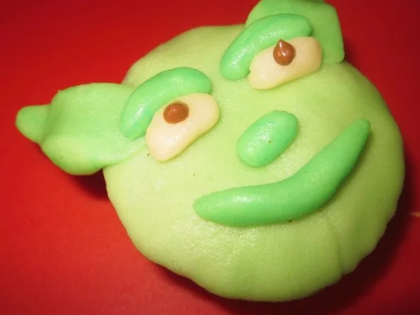 Yoda - Muffins =D - Rezept - Bild Nr. 3