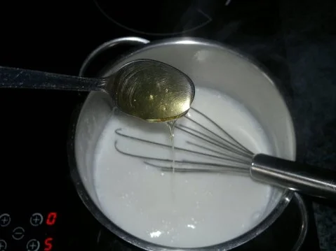 Rezept: Warme Honigmilch Bild Nr. 2 Warme Honigmilch - Rezept - Bild Nr. 2